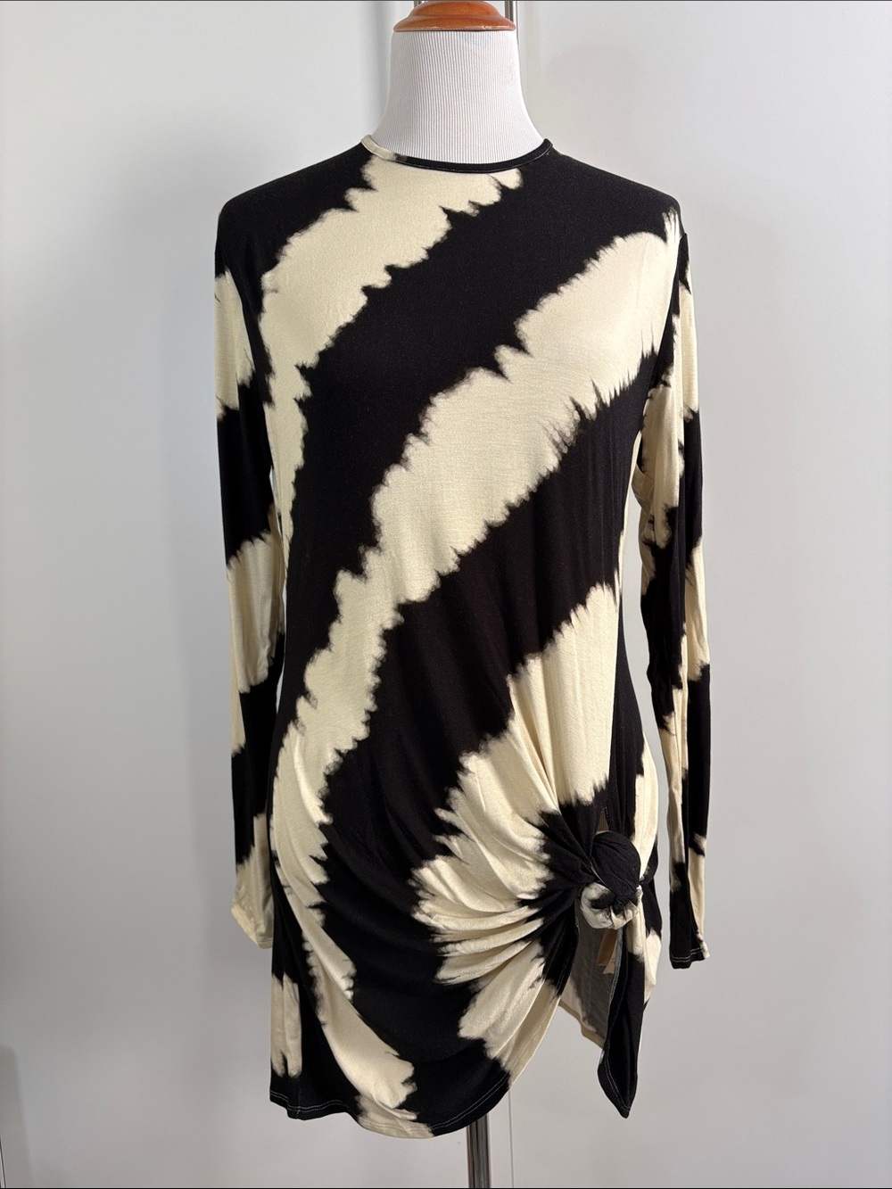 Johanna Ortiz Haven of Reverie Black and Cream Tie-Dye Side Knot Top 12